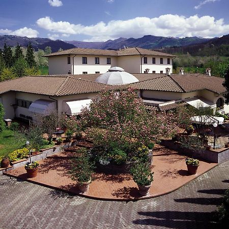 Hotel Ristorante La Lanterna Castelnuovo di Garfagnana Bagian luar foto